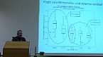 Armin Mühlböck bei der Ringvorlesung aus Anlass des 100. Geburtstags von Robert Jungk Bild: Armin Mühlböck bei der Ringvorlesung aus Anlass des 100. Geburtstags von Robert Jungk