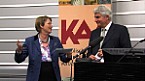 Magda Krön, Vorsitzende des Katholischen Akademiker/innenverbandes Österreich mit Heinrich Schmidinger Bild: Magda Krön, Vorsitzende des Katholischen Akademiker/innenverbandes Österreich mit Heinrich Schmidinger